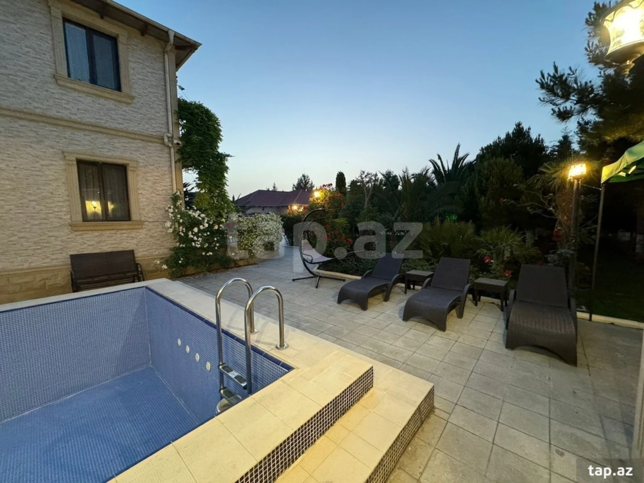 Kirayə verilir 5 otaqlı həyət evi