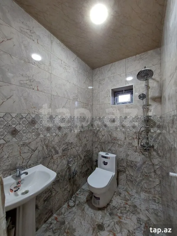 Satılır 3 otaqlı həyət evi