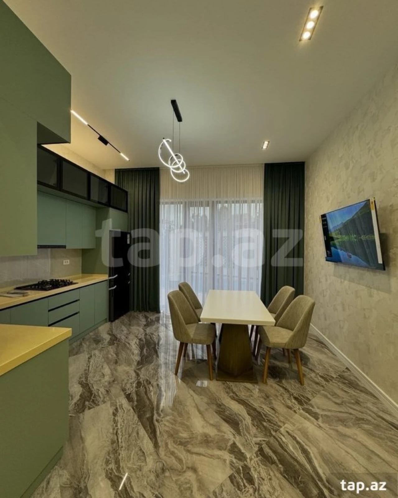 Kirayə verilir 6 otaqlı həyət evi