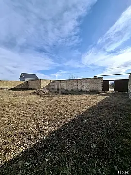 Satılır 4 otaqlı həyət evi