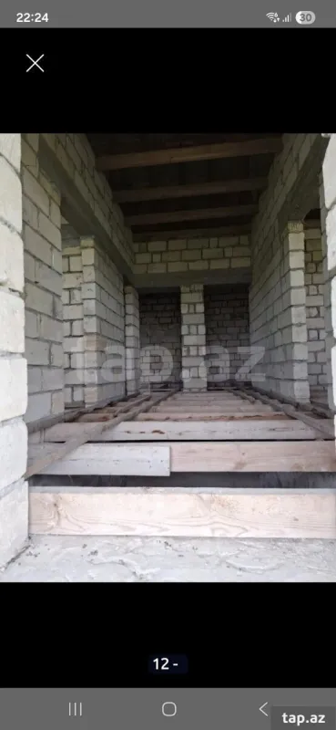 Satılır 4 otaqlı həyət evi