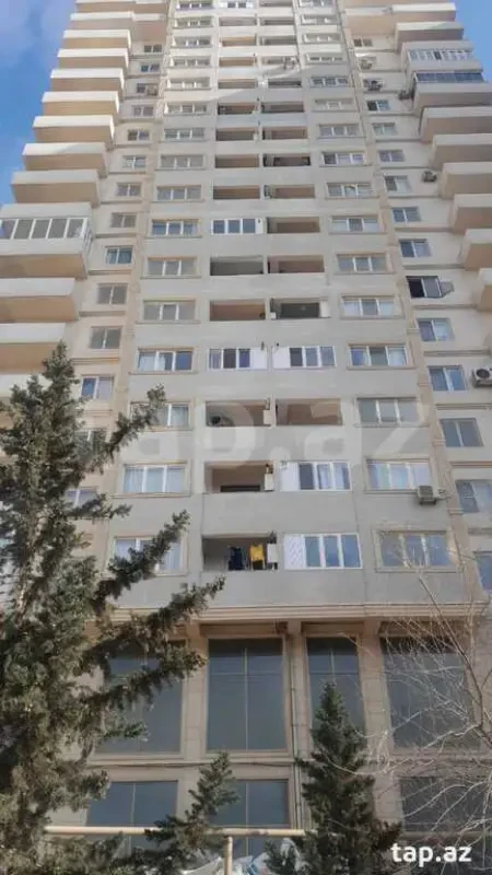 Satılır 3 otaqlı yeni tikili 120 m²