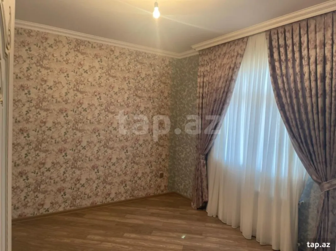 Satılır 7 otaqlı həyət evi