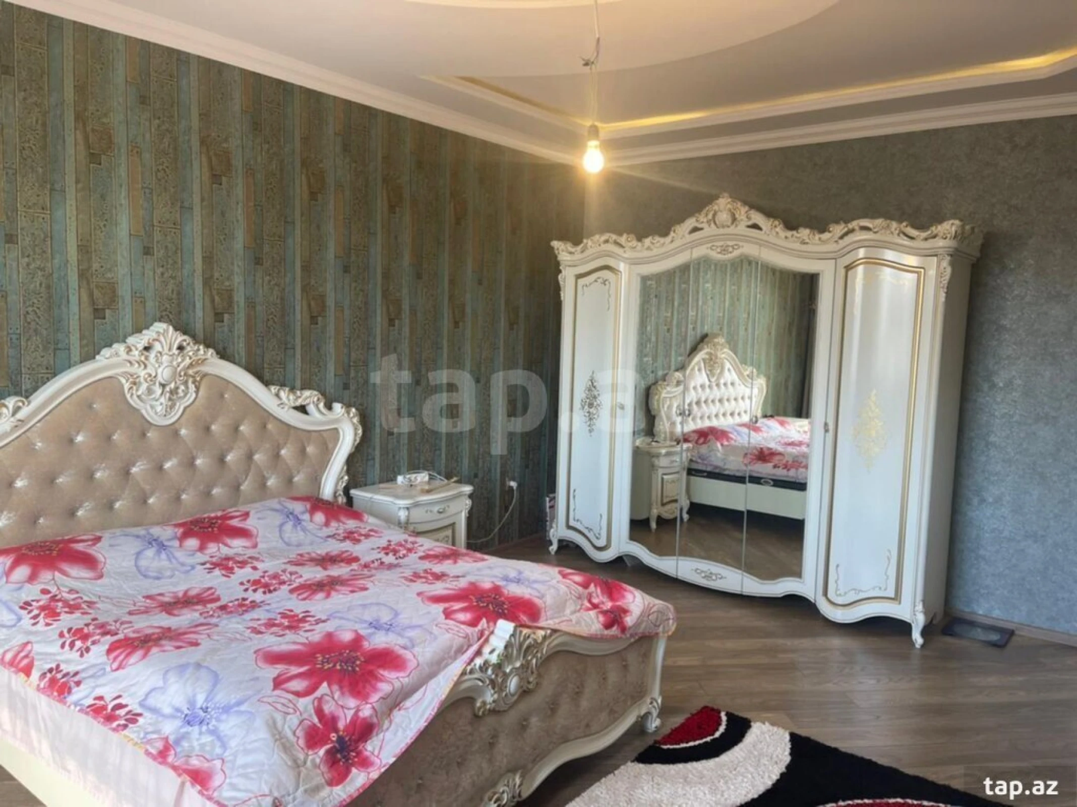 Satılır 7 otaqlı həyət evi