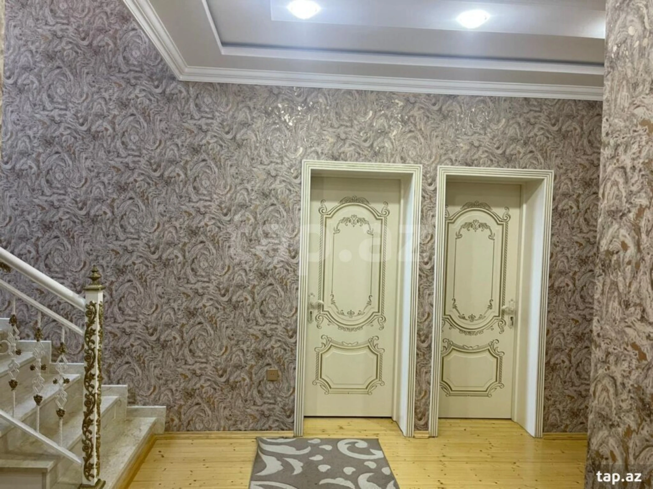 Satılır 7 otaqlı həyət evi