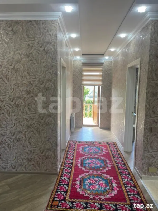 Satılır 7 otaqlı həyət evi