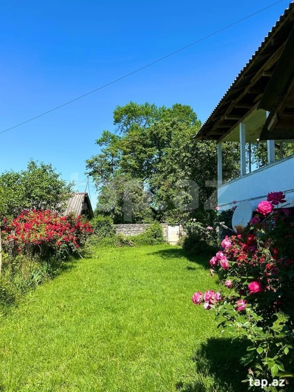 Satılır 4 otaqlı həyət evi