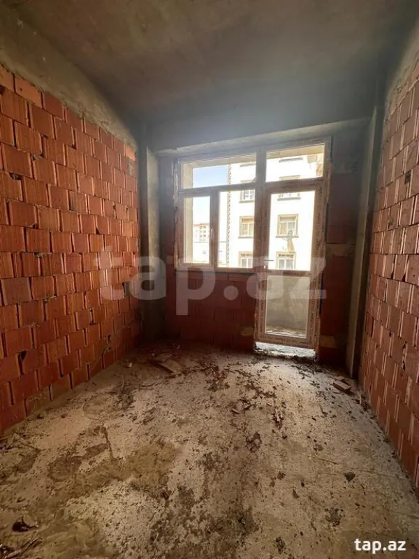 Satılır 2 otaqlı yeni tikili 83 m²