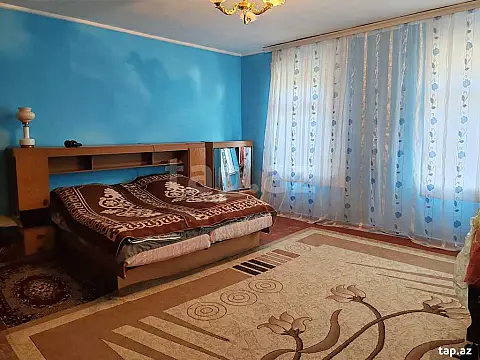 Satılır 3 otaqlı həyət evi