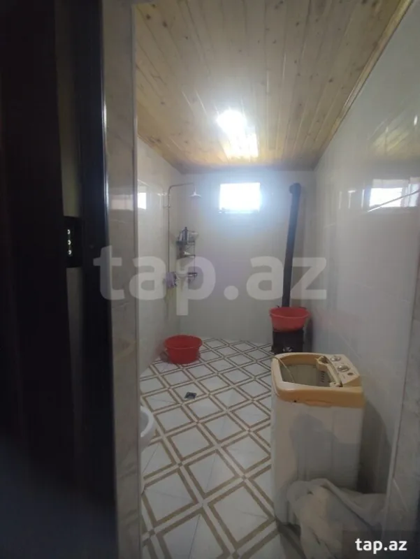 Satılır 4 otaqlı həyət evi