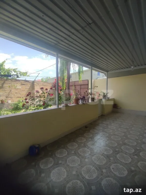 Satılır 4 otaqlı həyət evi