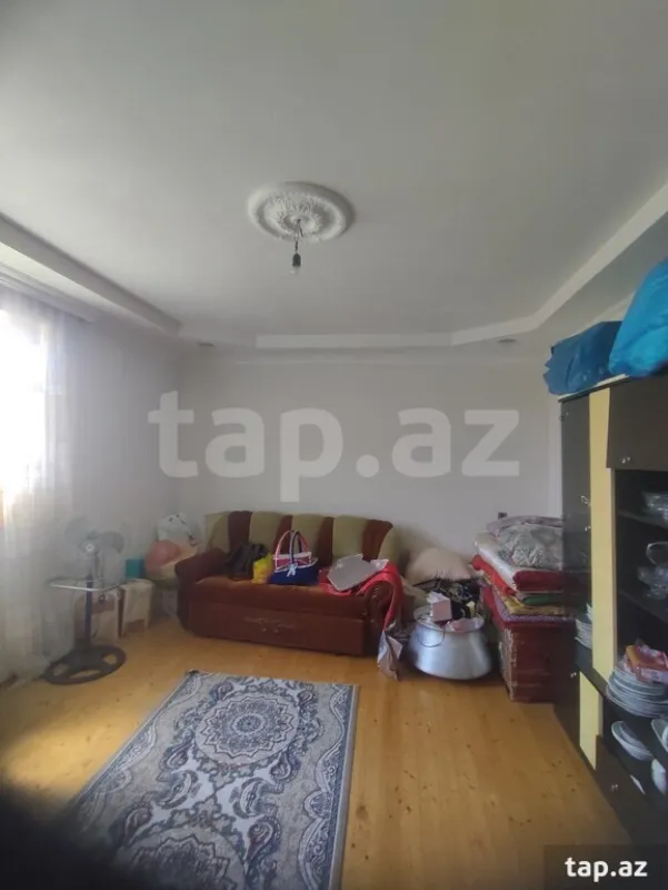 Satılır 4 otaqlı həyət evi