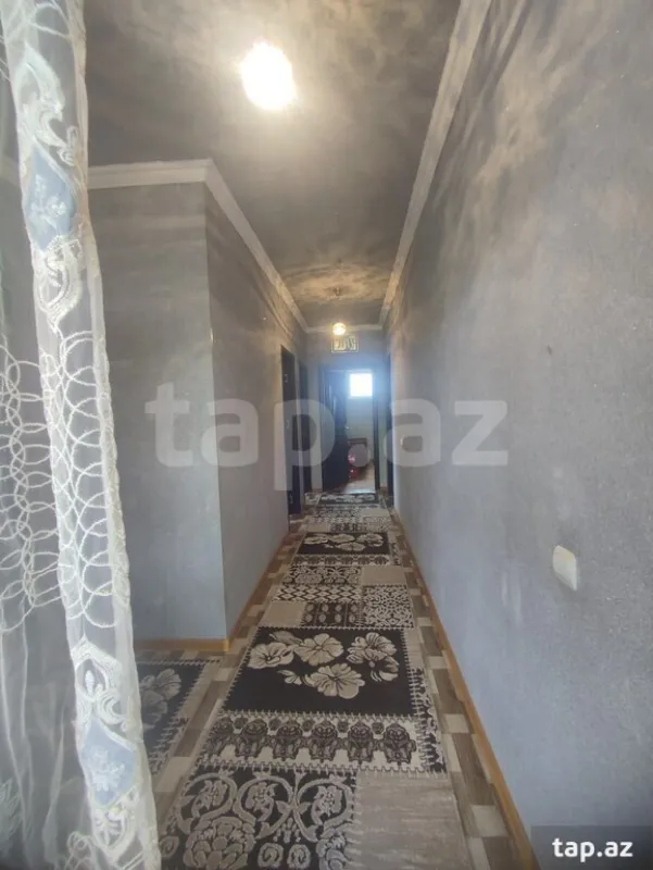 Satılır 4 otaqlı həyət evi