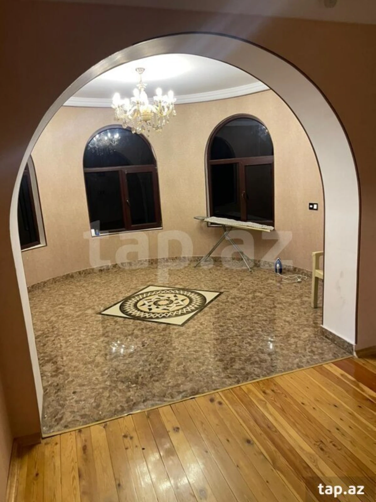 Kirayə verilir 5 otaqlı həyət evi 200 m²