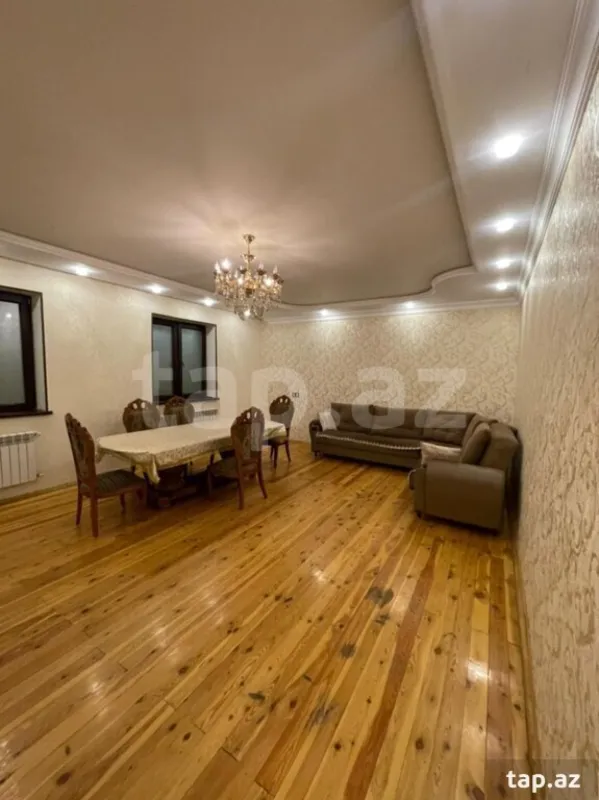 Kirayə verilir 5 otaqlı həyət evi 200 m²