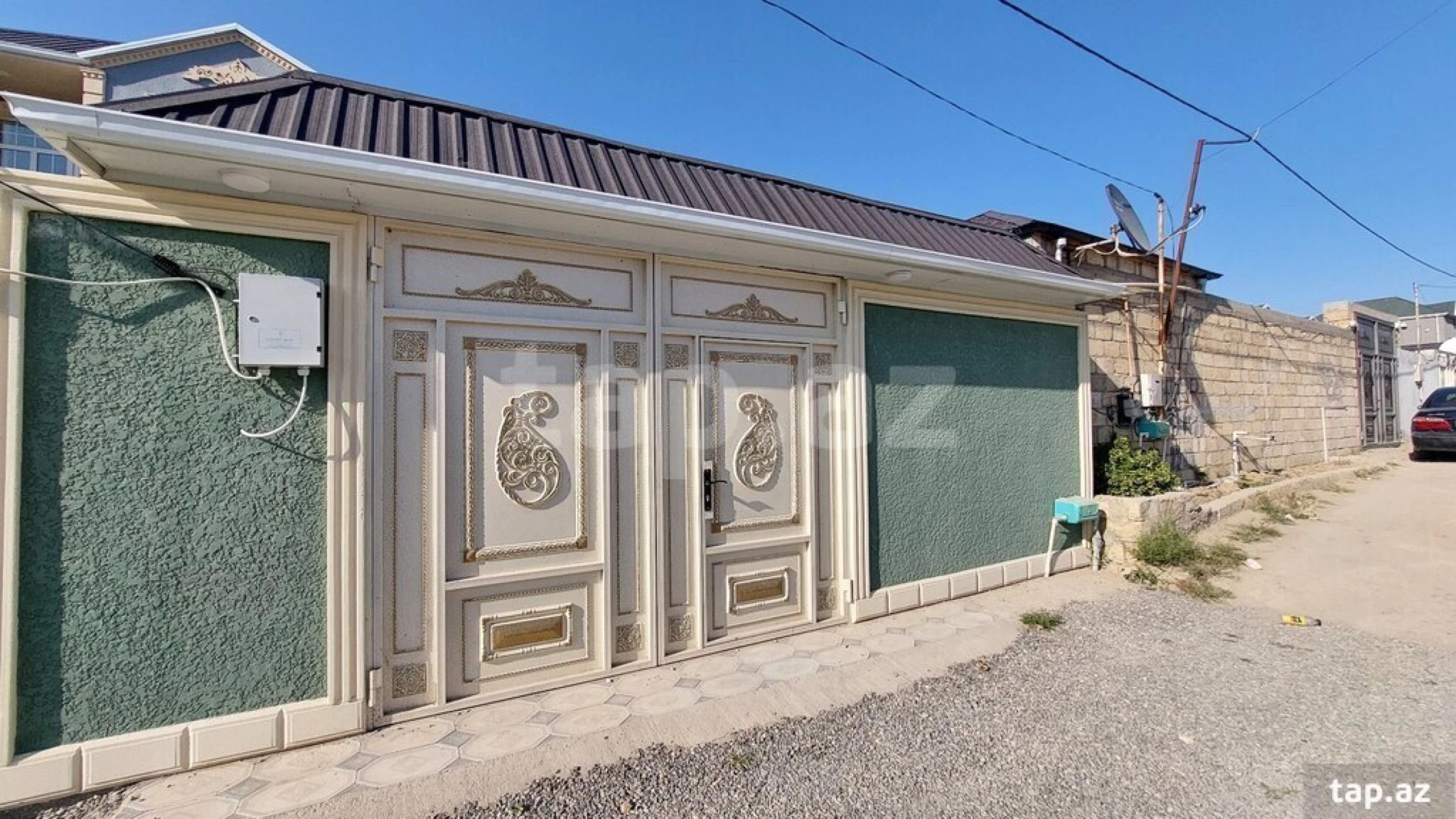 Satılır 4 otaqlı həyət evi