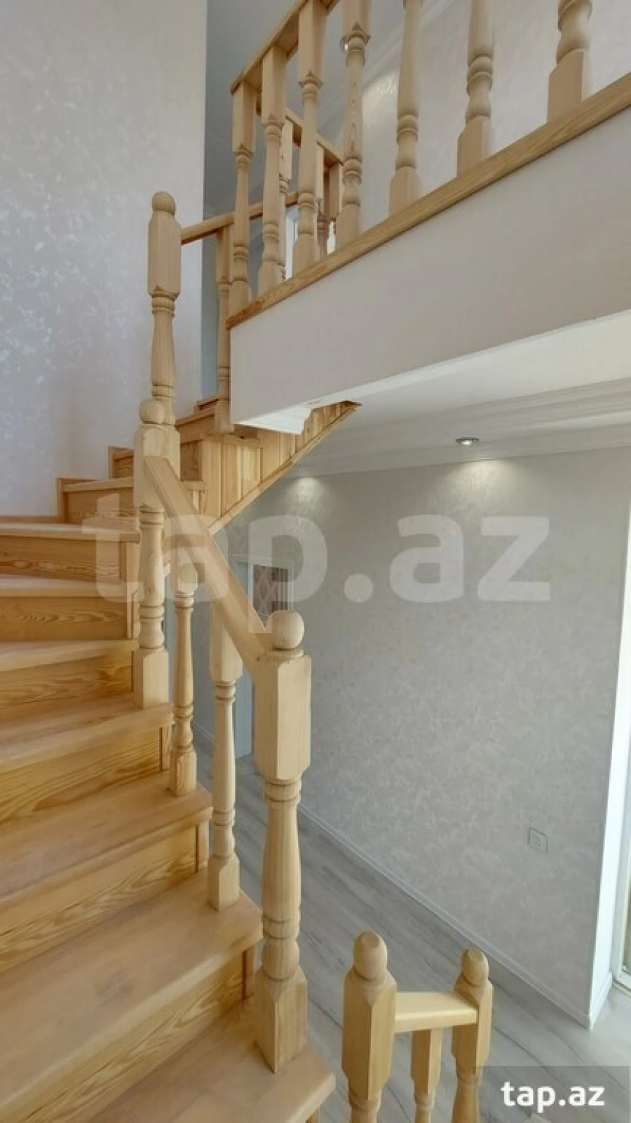 Satılır 4 otaqlı həyət evi