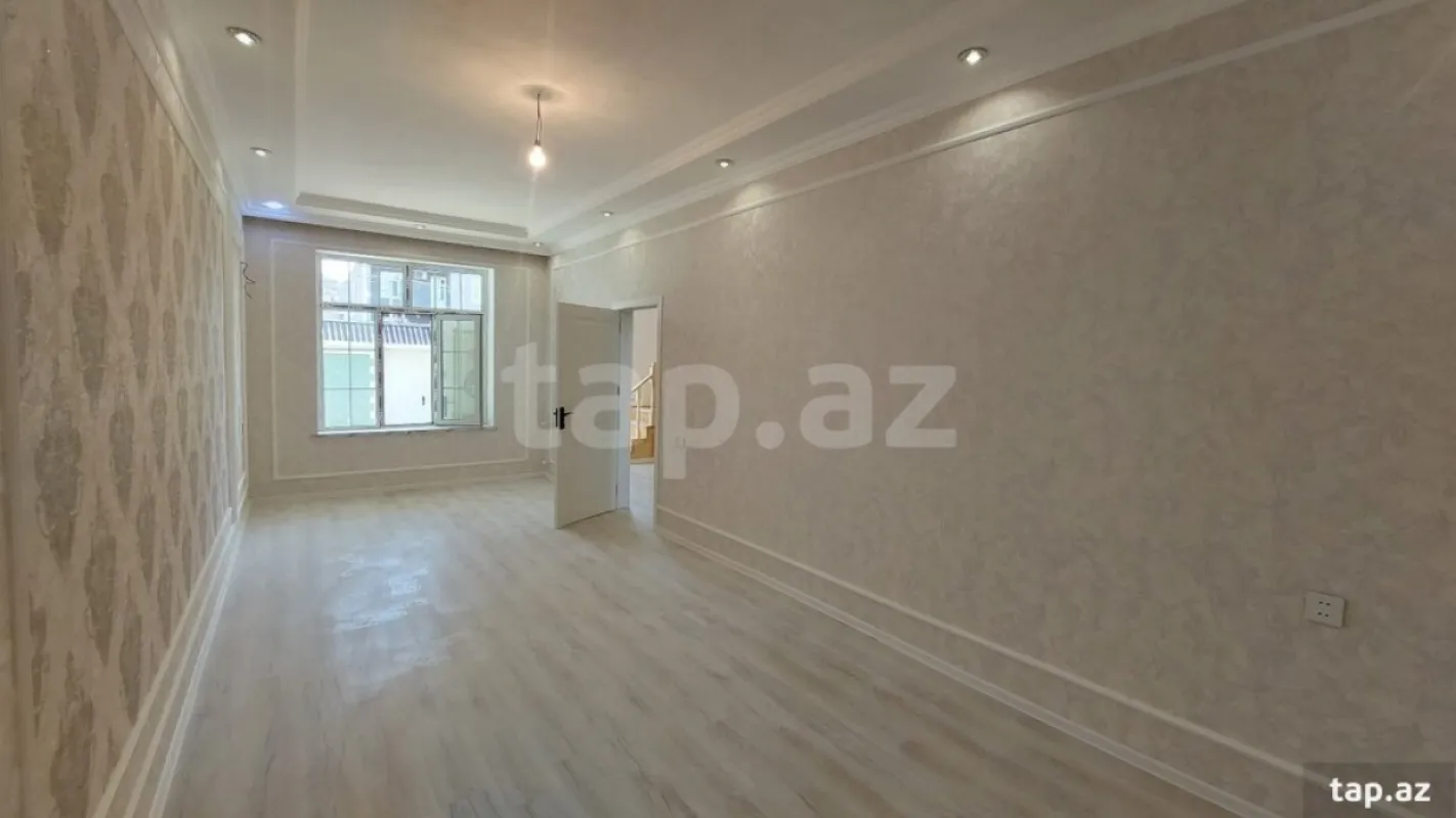 Satılır 4 otaqlı həyət evi