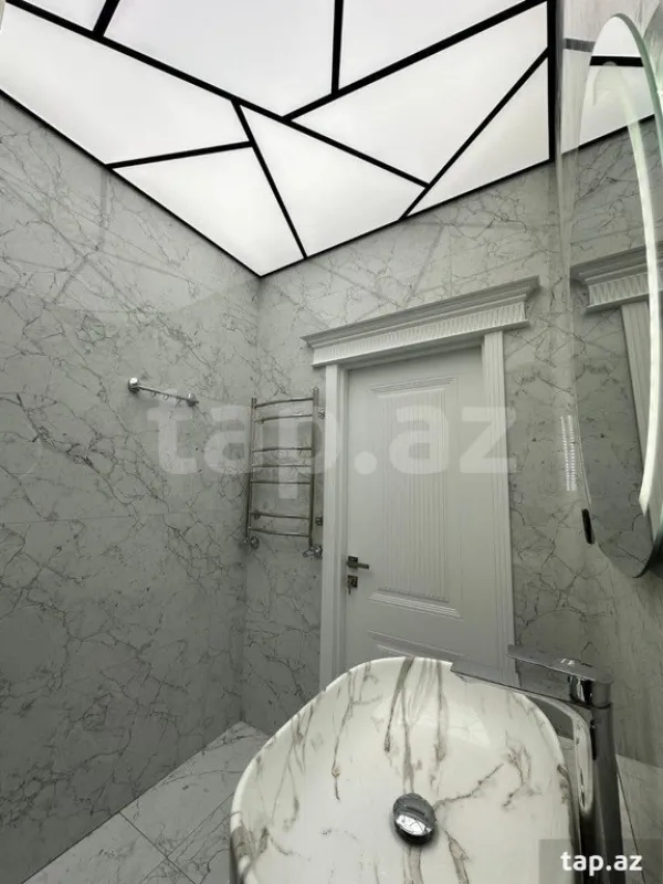 Satılır 2 otaqlı yeni tikili 80 m²