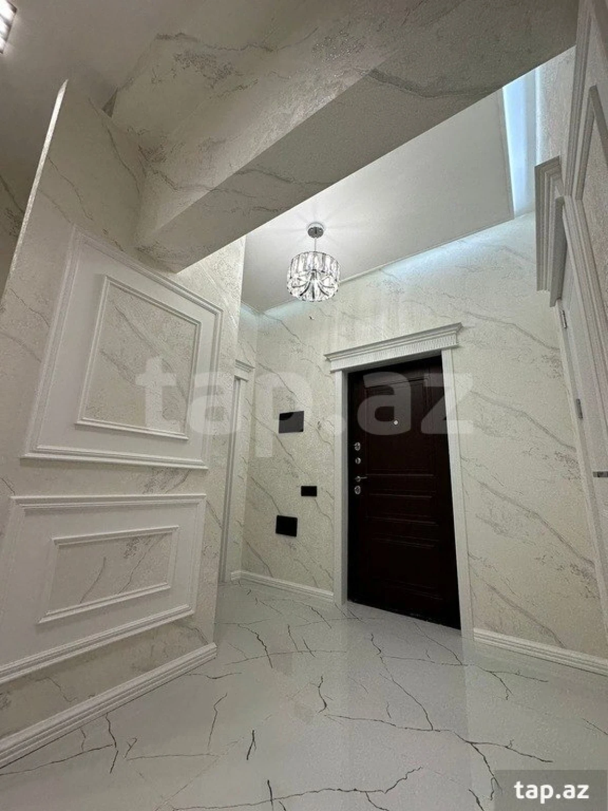 Satılır 2 otaqlı yeni tikili 80 m²