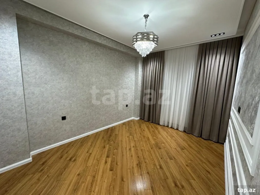 Satılır 2 otaqlı yeni tikili 80 m²