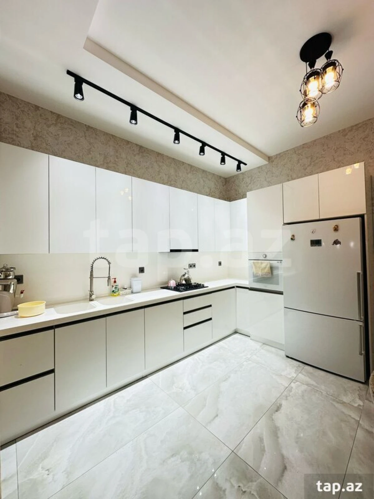 Kirayə verilir 4 otaqlı həyət evi 150 m²