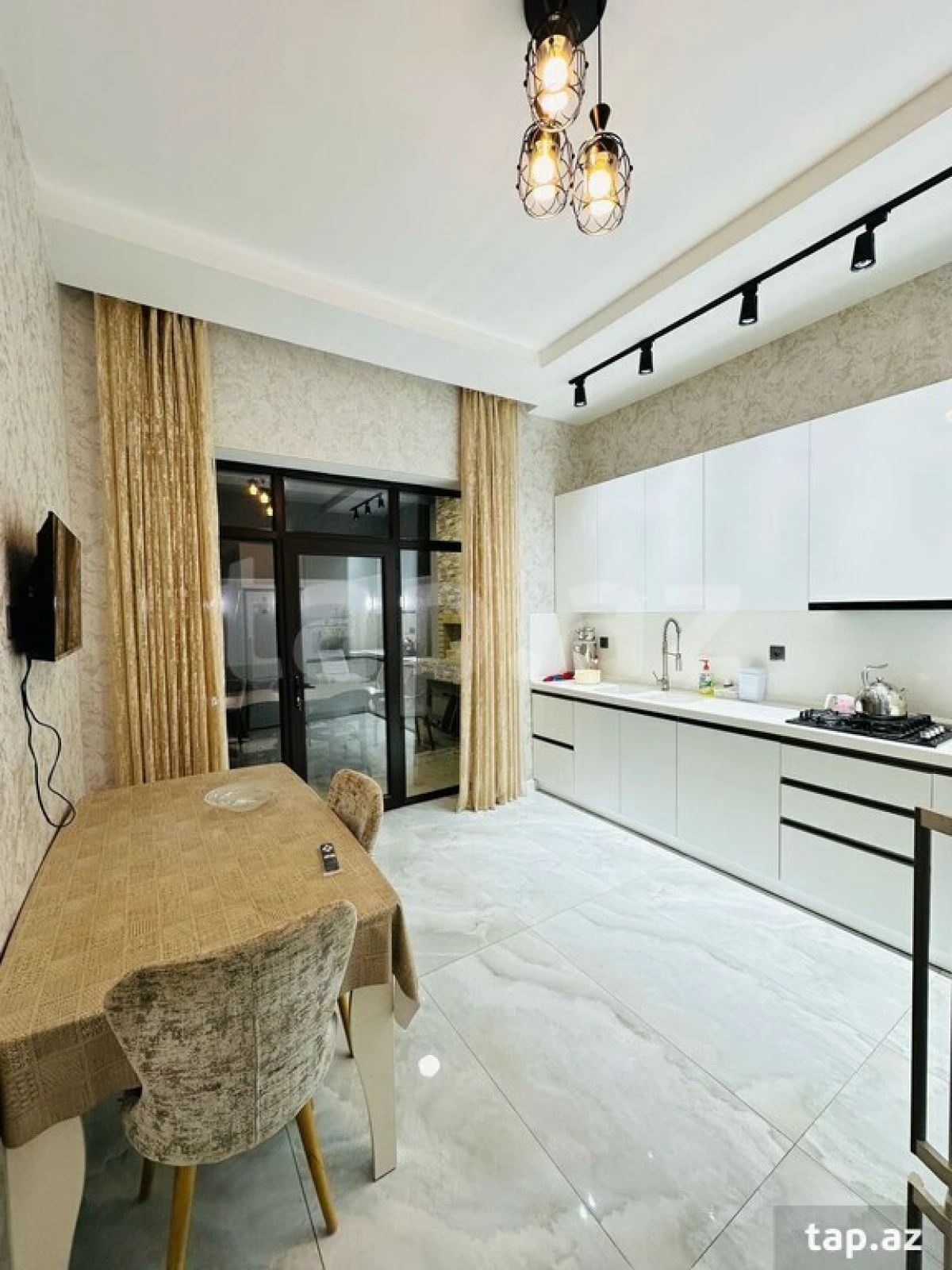 Kirayə verilir 4 otaqlı həyət evi 150 m²