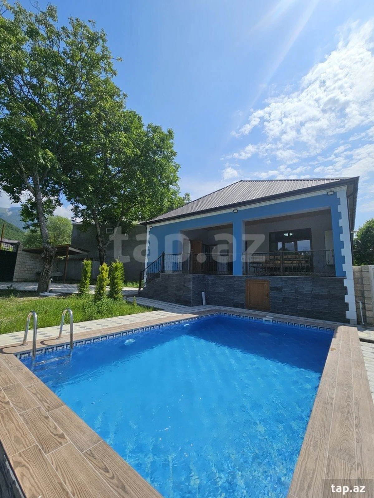 Kirayə verilir 3 otaqlı həyət evi