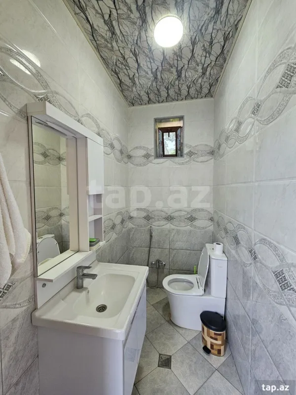 Kirayə verilir 3 otaqlı həyət evi