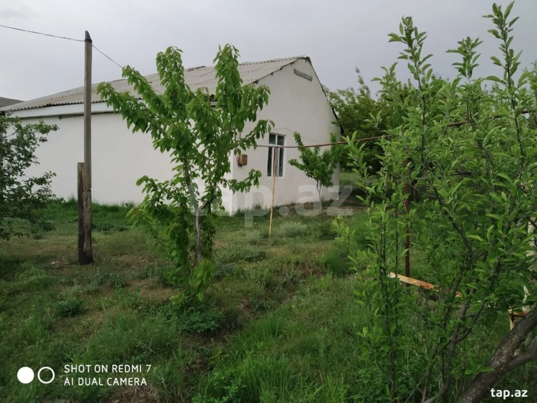 Satılır 3 otaqlı həyət evi