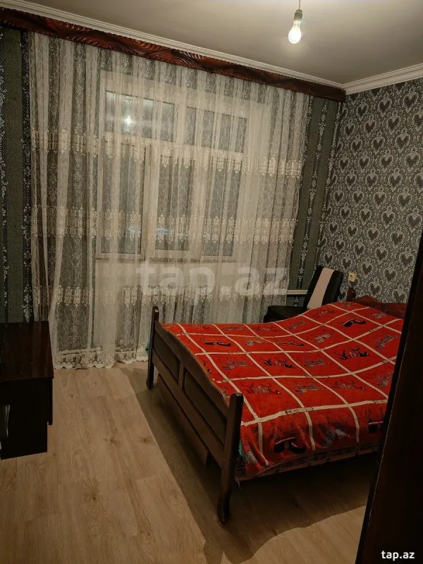 Satılır 4 otaqlı mənzil 82.5 m²
