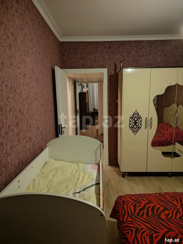 Satılır 4 otaqlı mənzil 82.5 m²