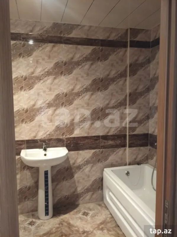 Satılır 4 otaqlı yeni tikili 145 m²