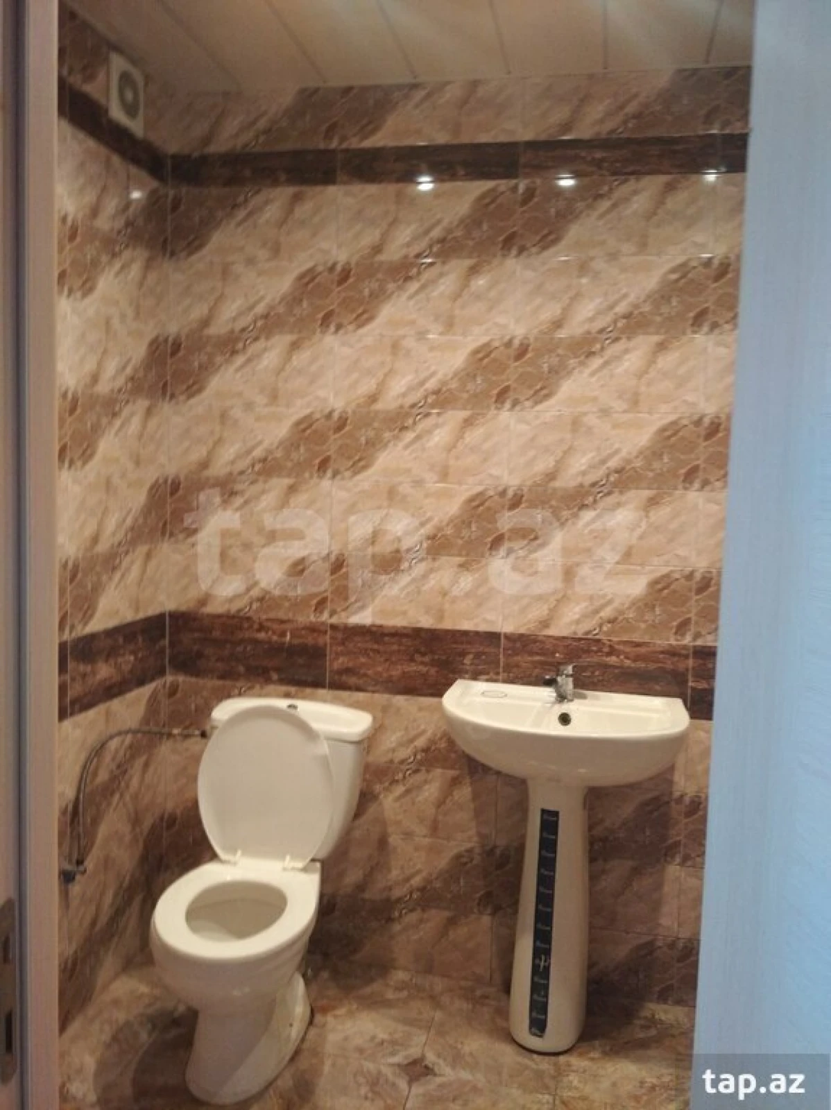 Satılır 4 otaqlı yeni tikili 145 m²