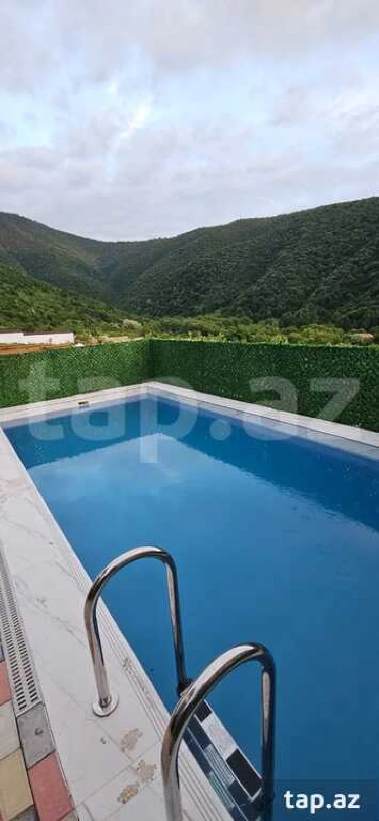 Kirayə verilir 3 otaqlı həyət evi