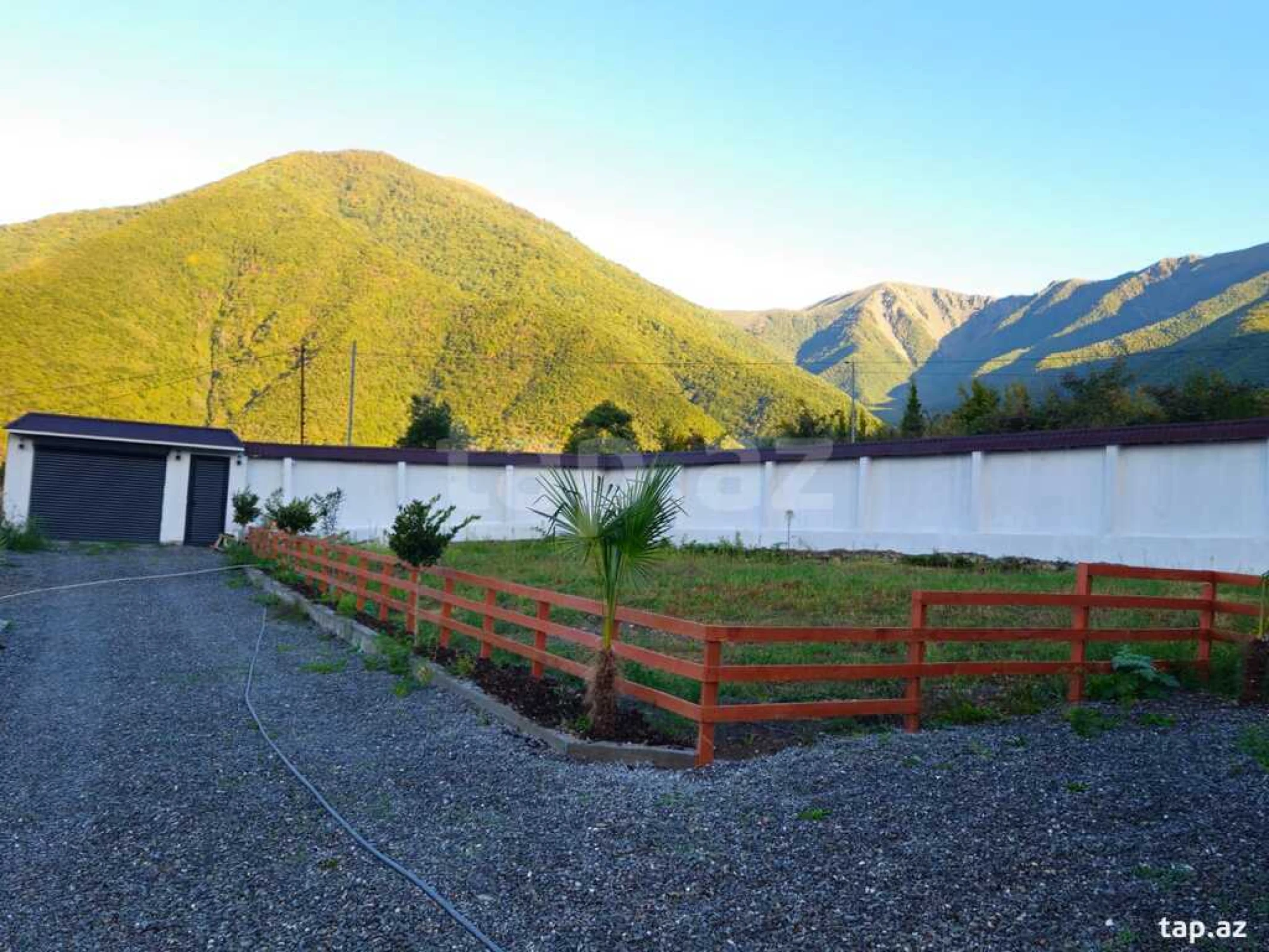 Kirayə verilir 3 otaqlı həyət evi