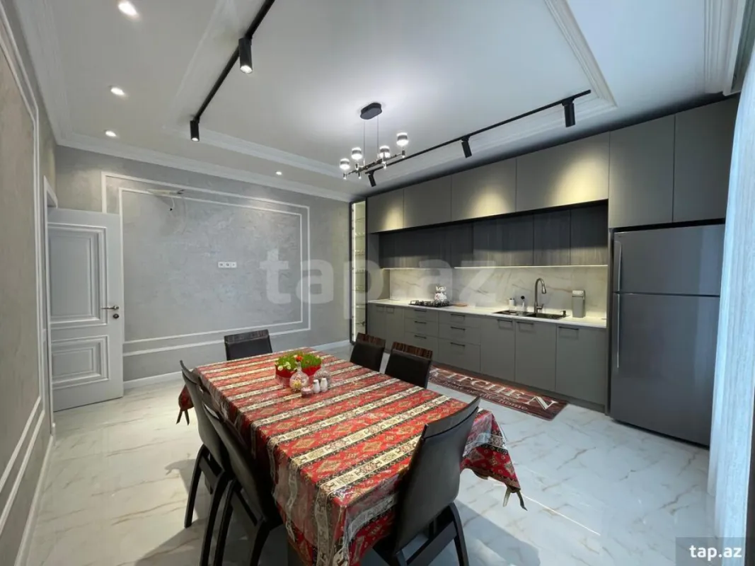 Kirayə verilir 5 otaqlı həyət evi