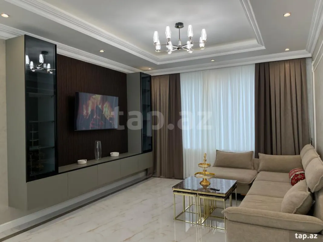 Kirayə verilir 5 otaqlı həyət evi