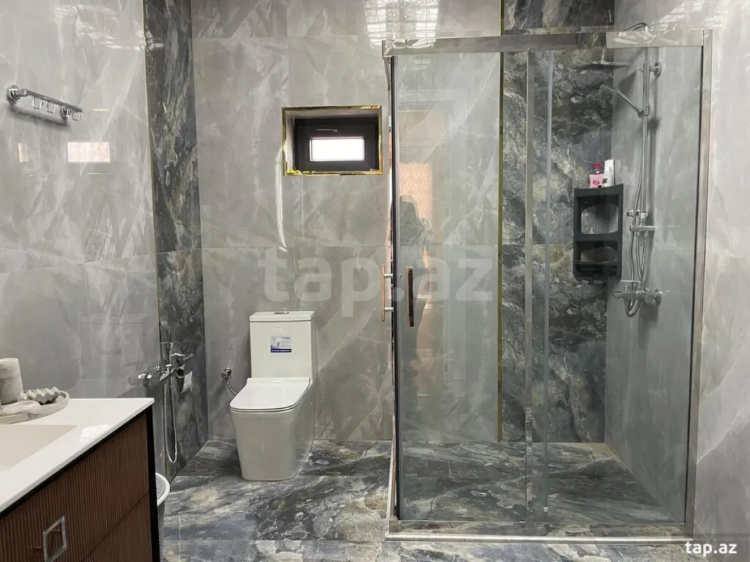 Kirayə verilir 5 otaqlı həyət evi