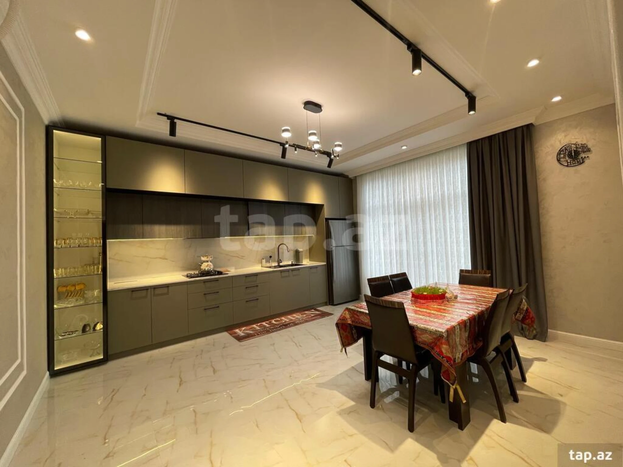 Kirayə verilir 5 otaqlı həyət evi