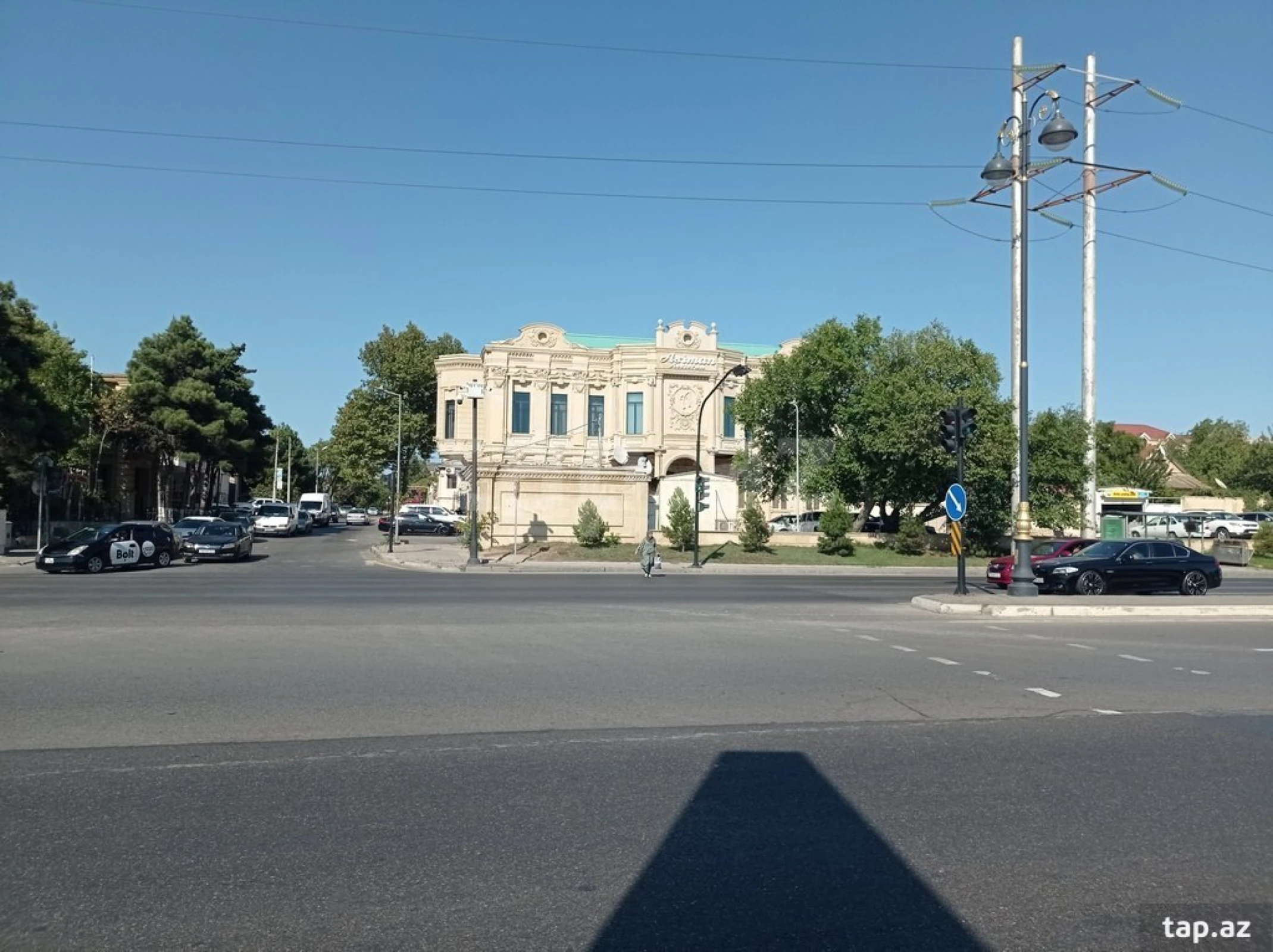 Satılır 3 otaqlı həyət evi