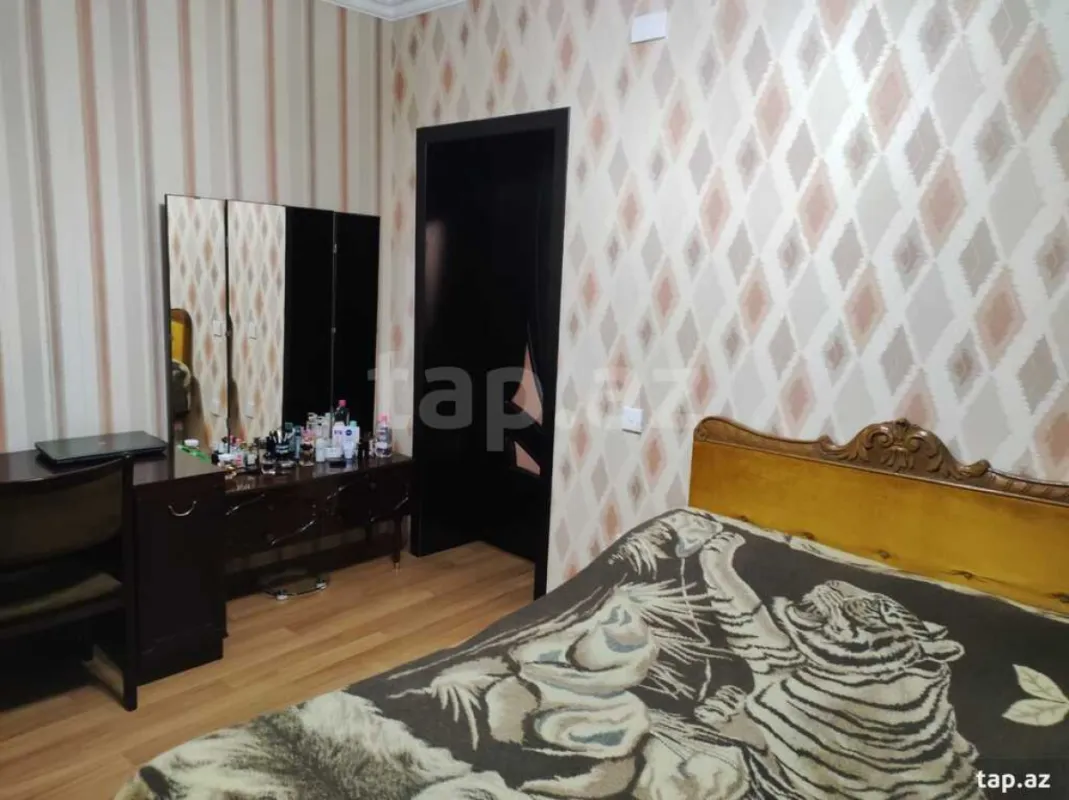 Satılır 3 otaqlı həyət evi