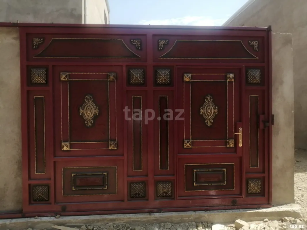 Satılır 4 otaqlı həyət evi 160 m²