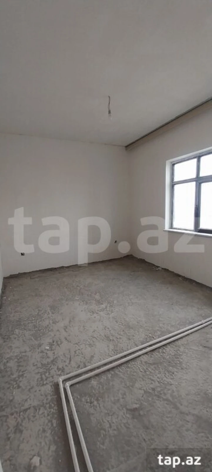 Satılır 10 otaqlı həyət evi