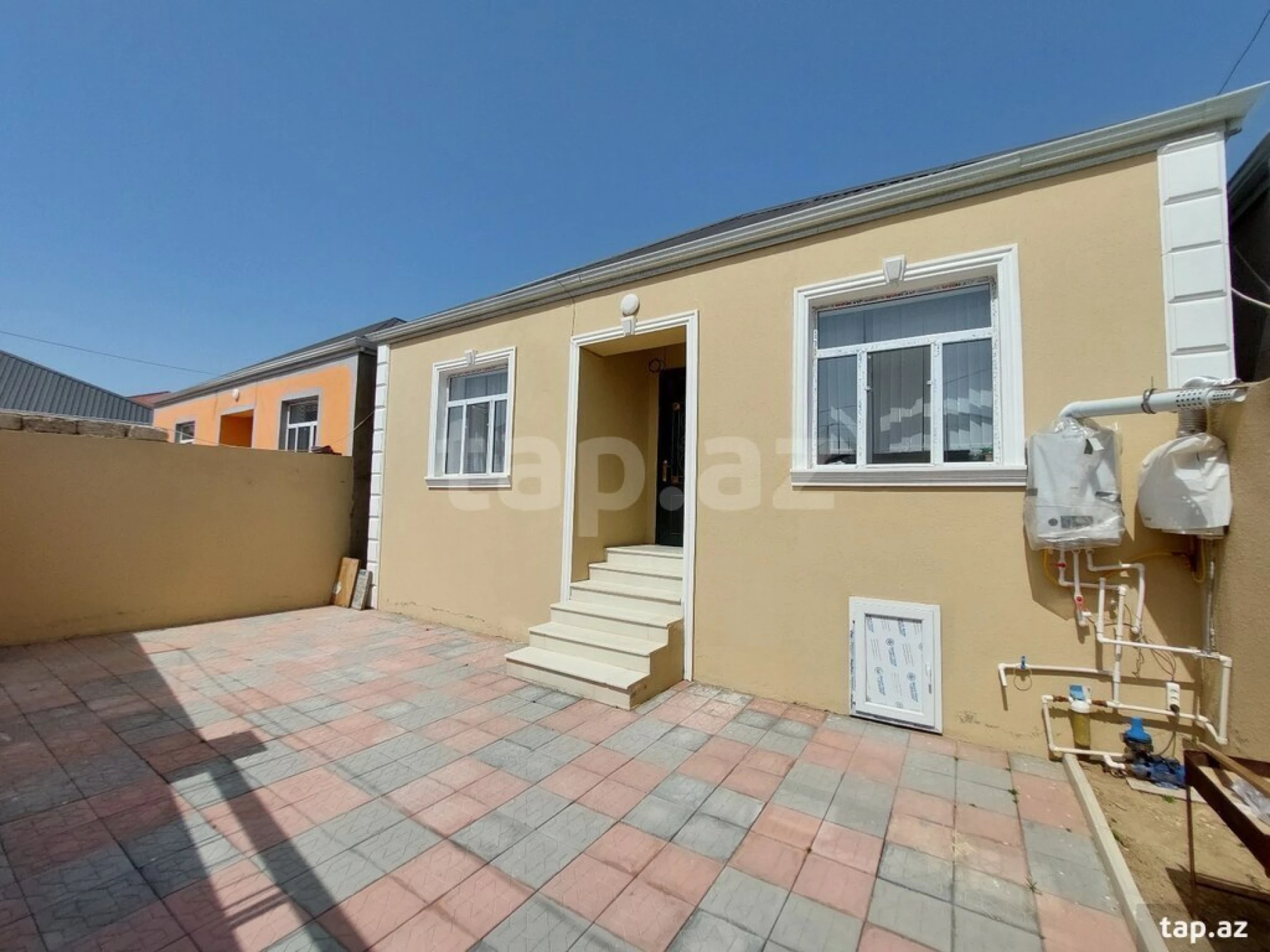 Satılır 3 otaqlı həyət evi