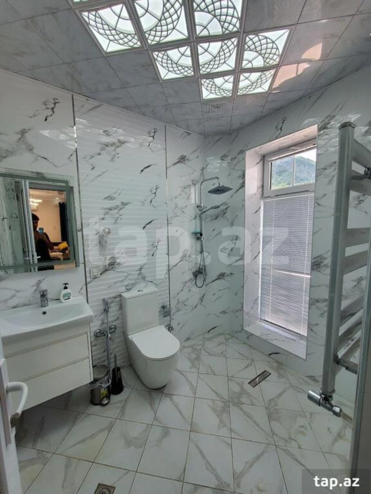 Kirayə verilir 5 otaqlı həyət evi