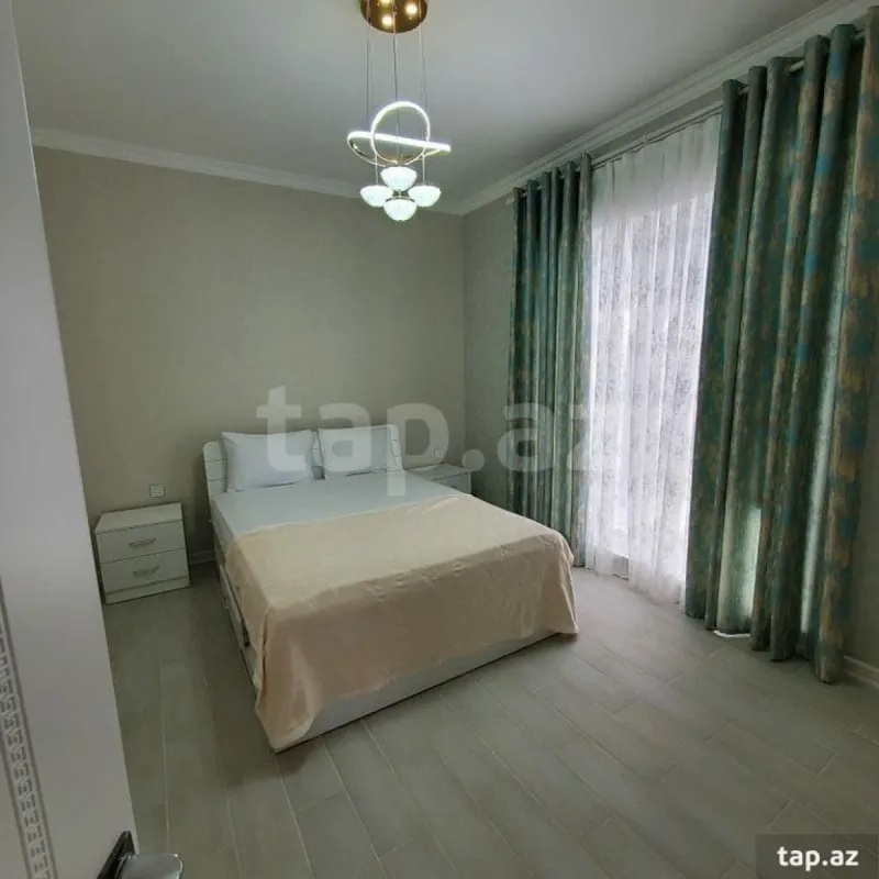 Kirayə verilir 5 otaqlı həyət evi