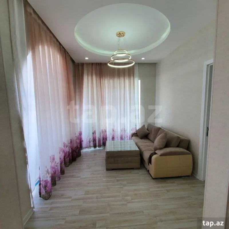 Kirayə verilir 5 otaqlı həyət evi