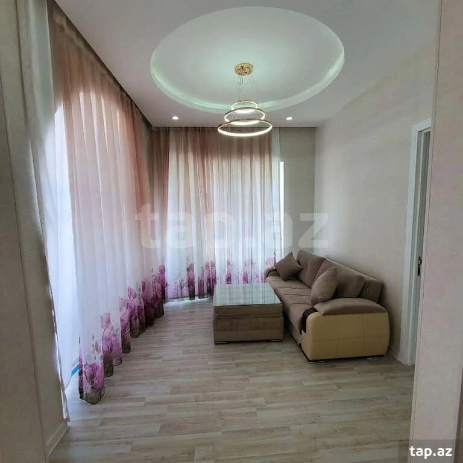 Kirayə verilir 5 otaqlı həyət evi