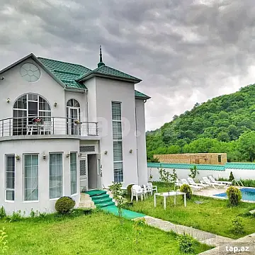 Kirayə verilir 5 otaqlı həyət evi — Qəbələ 5 otaq